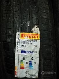 Pneumatici 235/55/19  