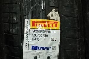 Pneumatici 235/55/19  