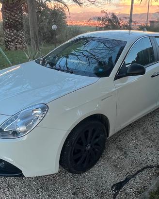Alfa Romeo Giulietta 1.4 GPL Prezzo trattabile