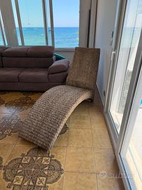 chaise longue