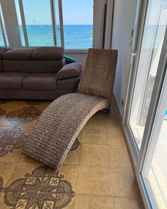 chaise longue