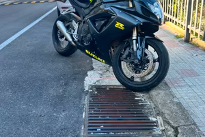 Suzuki gsxr 600