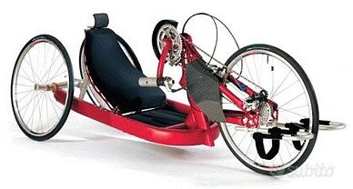 Handbike modello Quickie Shark Handycycle"
