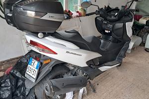 scooter Suzuki burgmsn 400