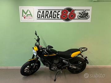 Ducati scrambler 800