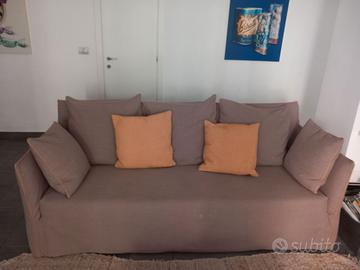 Divano stile Ghost Gervasoni