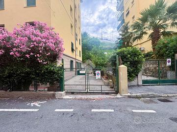 5 LOCALI A GENOVA