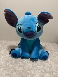 Stitch. Peluche gigante con effetto sono disney