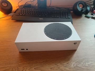 Xbox Series S 512gb con controller