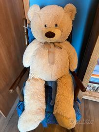 Orso peluche gigante