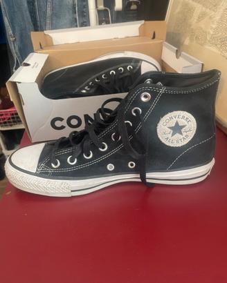 Converse All  star “Cons” chuck taylor