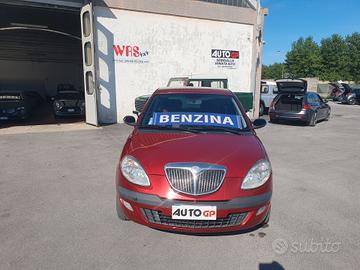 Lancia Ypsilon 1.2 benzina Neopatentati 2005