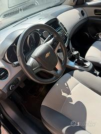 Chevrolet cruze 2010 gpl benzi unico proprietario
