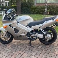 Honda vfr 800