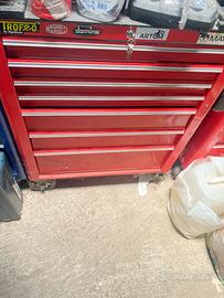 Carrello officina con attrezzi