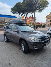 Toyota RAV4 gancio traino removibile 