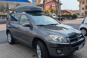 Toyota RAV4 gancio traino removibile 