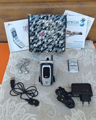 LG U8180 Tre - Set completo vintage con accessori