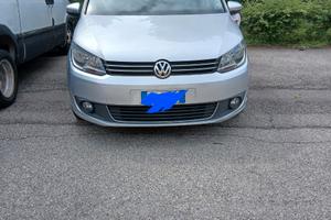 VOLKSWAGEN Touran - 2013