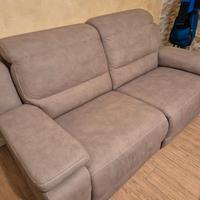 Divano motorizzato nuovo