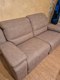 Divano motorizzato nuovo