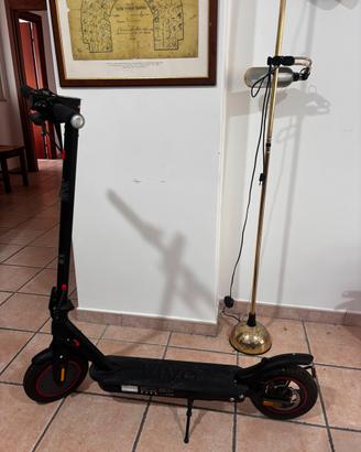 Monopattino elettrico vivobike