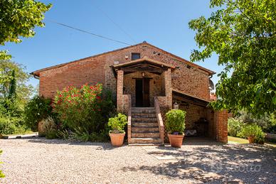 CP435 - casale in pietra con annesso e terreno