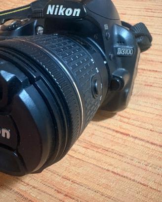 NIKON D 3100