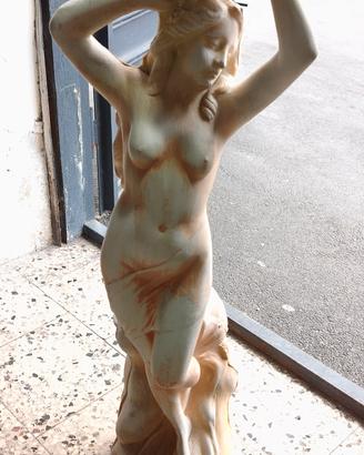 statua