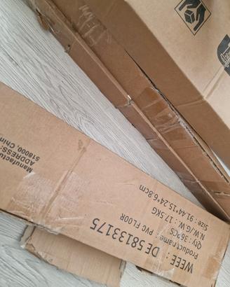 Pavimento PVC adesivo effetto legno 4 pacchi -20mq
