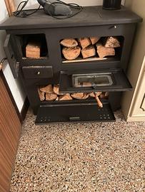 Cucina economica e stuffa scalda