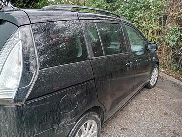 Mazda 5    7 posti