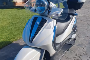 Beverly 400 
