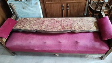 divano in legno vintage classico antiquariato 