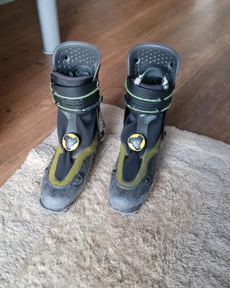 scarponi scialpinismo