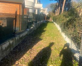 Trilocale, piano primo con giardino