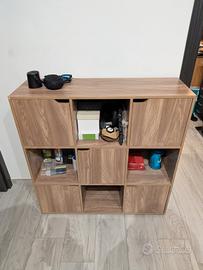 Armadio a 9 elementi con 5 ante in legno 