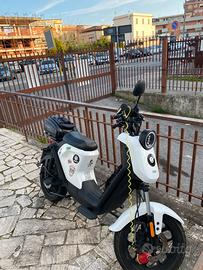 Scooter elettrico NIU Uqi GT Pro 50cc