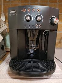 Macchina automatica caffè De Longhi Magnifica
