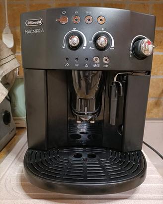 Macchina automatica caffè De Longhi Magnifica