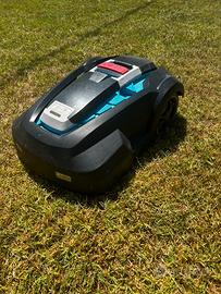 Robot tosaerba