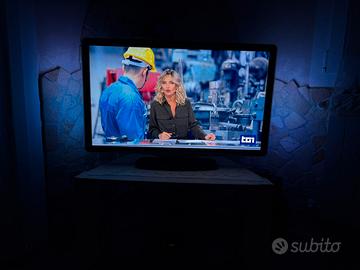 TV PHILIPS  FULL HD 1080 P AMBILIGHT 