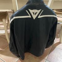 Giubbotto in pelle dainese  180 euro