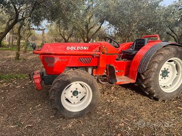 Trattore goldoni 3070