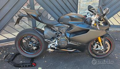 DUCATI PANIGALE 1199 S ABS DARK STEALTH