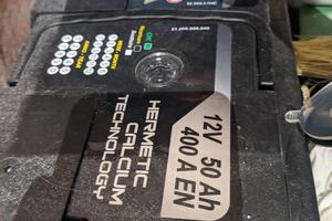 batteria auto NUOVA 12v 50 ah 400 A EN