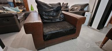 poltrona Fendi in pelle di cavallino