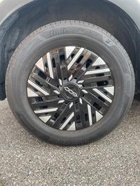 Set 4 pneumatici, cerchi e copricerchi Fiat 600 Hy