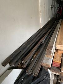 Barre in ferro 30x30x2mm 3 metri -18 pezzi