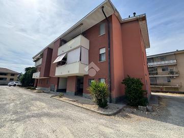 3 LOCALI A CAMERI